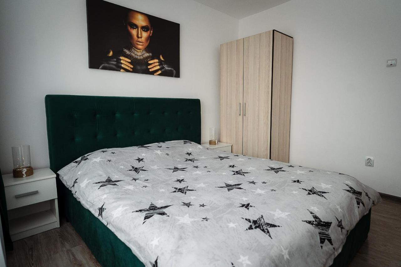 Blue House For 4 Guests With Netflix And Disney 이아시 외부 사진